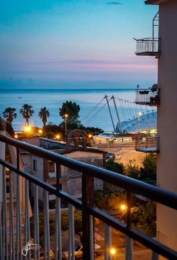 Neverending Sea Luxury Apartment In Salerno Center Luaran gambar